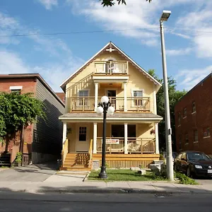 ottawa-backpackers-inn.ottawa-hotel.net/